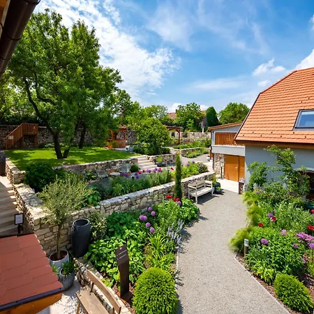 Hotel Mandilla 4*