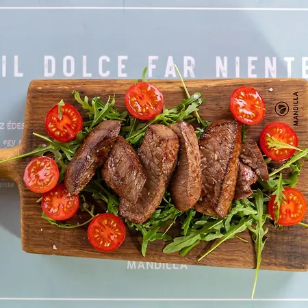 Mandilla بيت ضيافة 4*