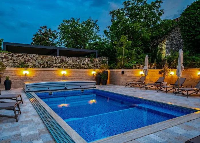 Mandilla 4* Köveskál