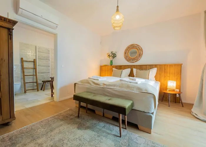 Mandilla Πανσιόν